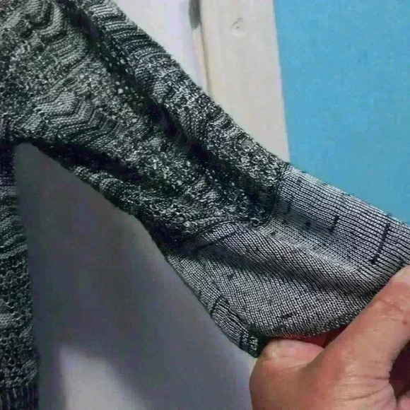 Jamie Nicole collection open cardigan  vest black gray knit lightweight boho M/L - Picture 4 of 6